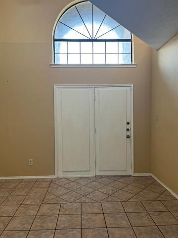 Building Photo - 3500 E Park Blvd