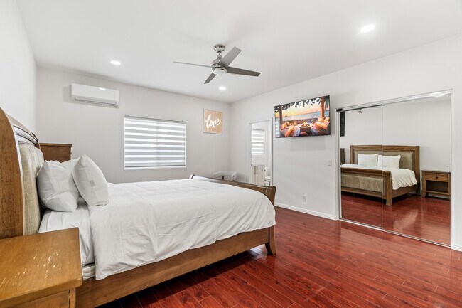 Building Photo - 79535 Dandelion Dr