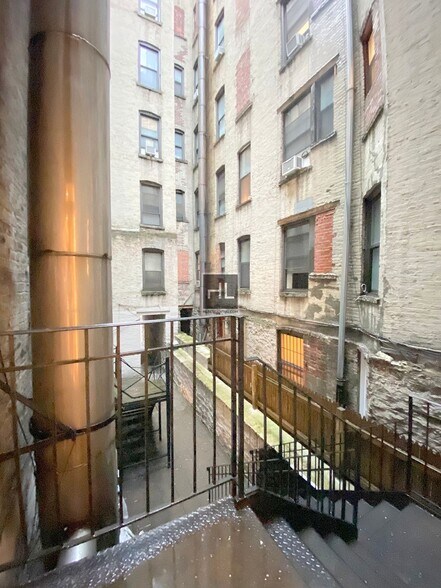Building Photo - EAST 18 STREET