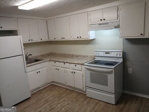 Building Photo - 928 Hamilton Blvd