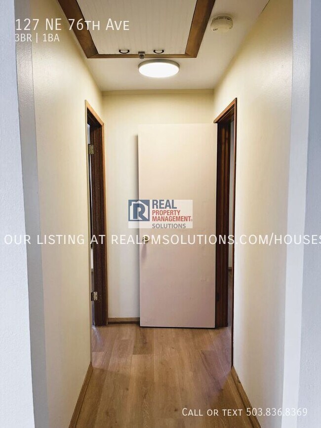 Building Photo - 127 NE 76th Ave