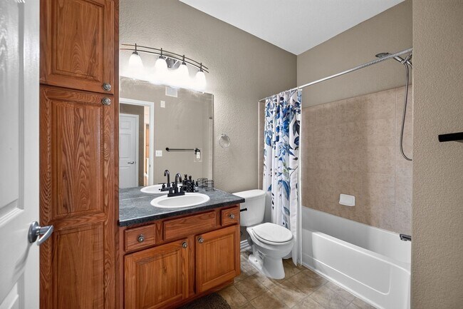 Building Photo - 9441 Ashbury Cir