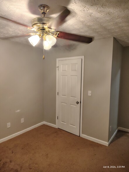 2nd floor bedroom - 1359 River Club Dr NE