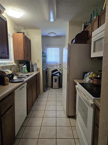 Building Photo - 2405 Springmont Ct