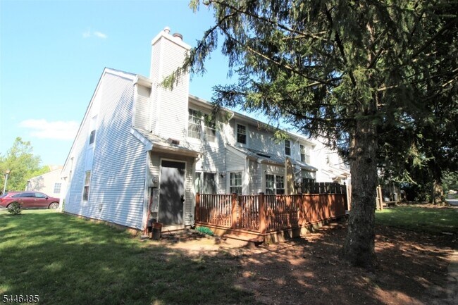 Building Photo - 83 Winchester Way
