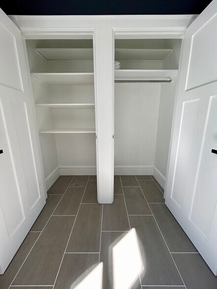 Building Photo - 35 Amherst St