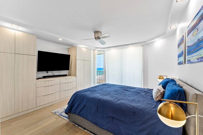 Building Photo - 3211 S Ocean Blvd