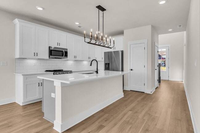 Building Photo - Charming New Build