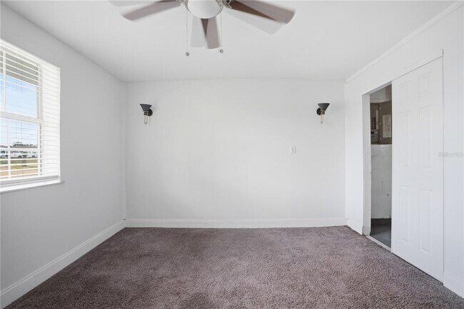 Building Photo - 3301 Rosefield Dr
