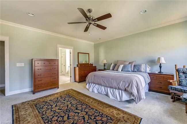 Building Photo - Executive home in popular Lewisville