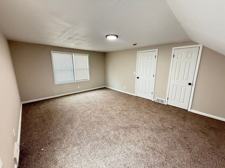 Building Photo - 20531 Moenart St