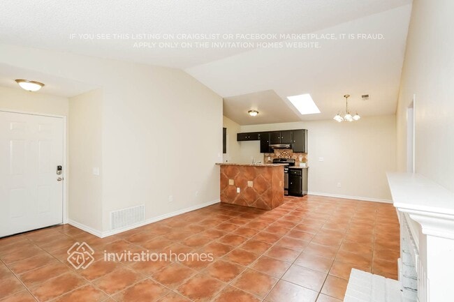 Building Photo - 2748 Condor Creek Ln