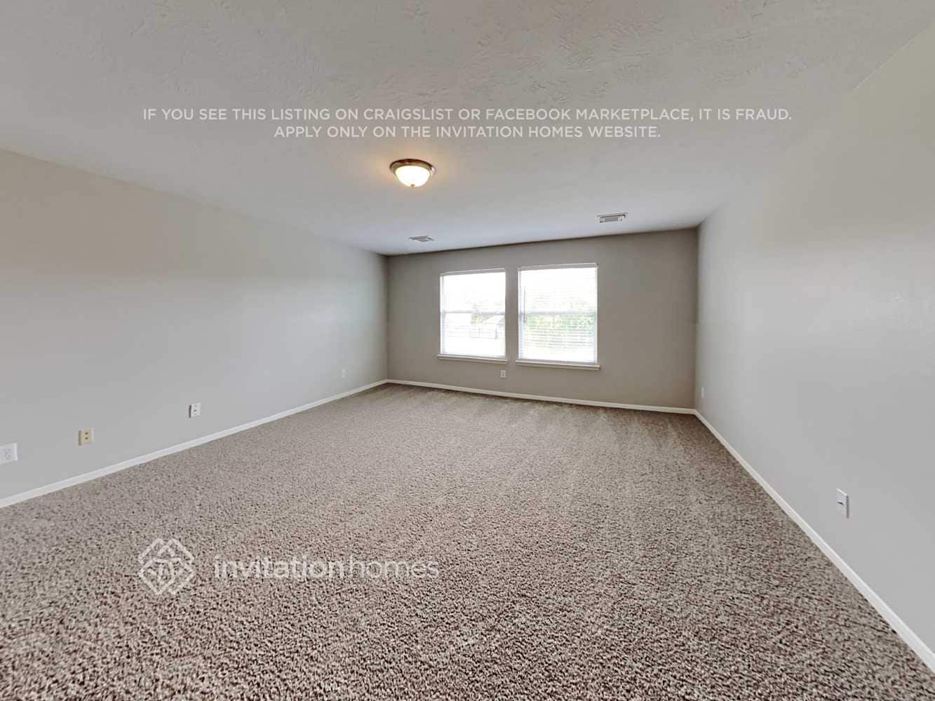 Building Photo - 3601 Pine Valley Dr