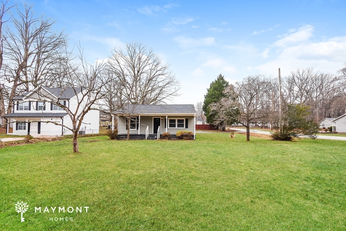 Building Photo - 1825 Glenside Dr