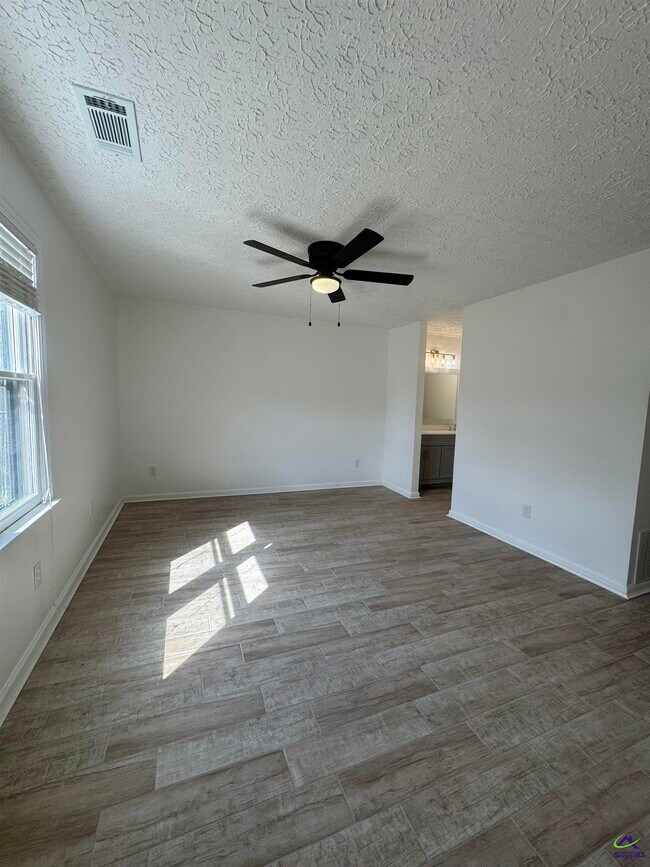 Building Photo - 125 Wingate Cir