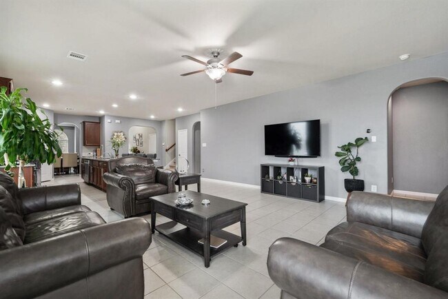 Building Photo - 24335 Kee Cresta Ct