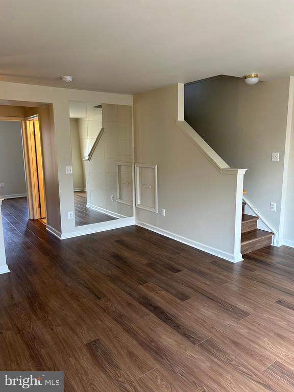 Building Photo - 21076 Bitterroot Terrace