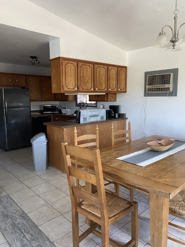 Building Photo - 2 Bedroom, Furnished in Rifle