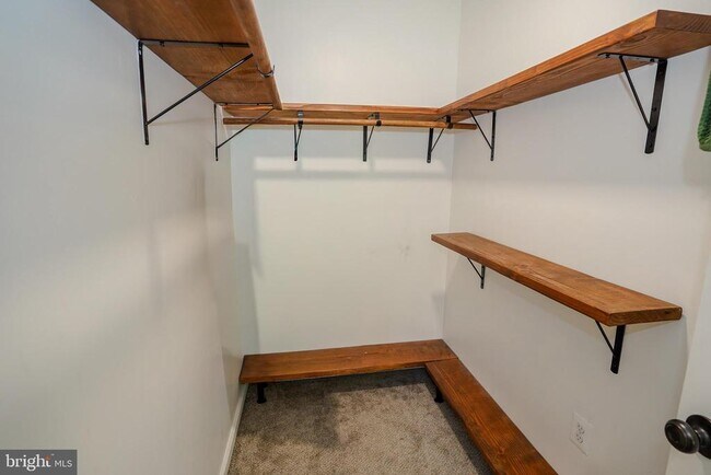 Building Photo - 2816 Ballenger Creek Pike