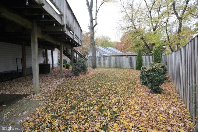 Building Photo - 4500 Lantern Pl