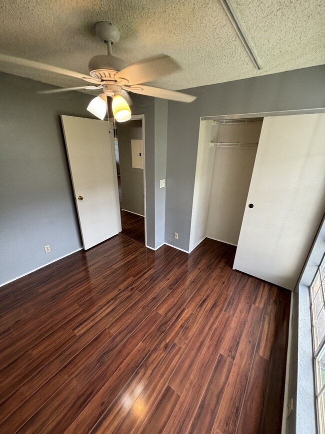 Building Photo - 92-1045-1045 Lalahi St