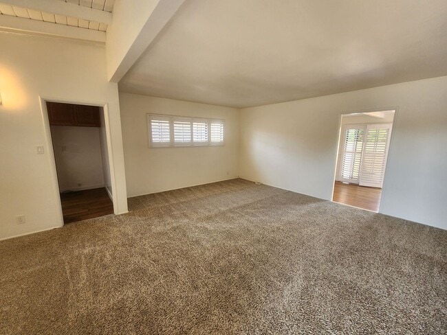 Building Photo - Beautiful 3B/1.5Bath Home in Gardena: $3,7...