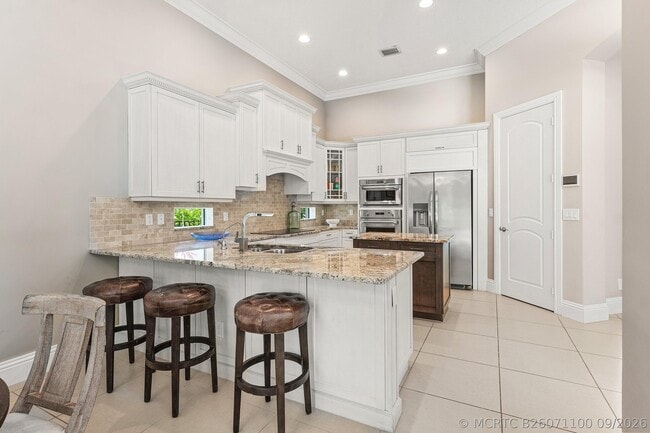 Building Photo - 12121 Sunnydale Dr