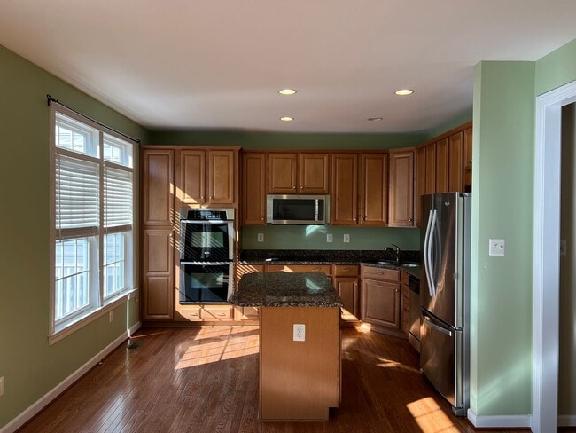 Building Photo - 2904 Marley Ln