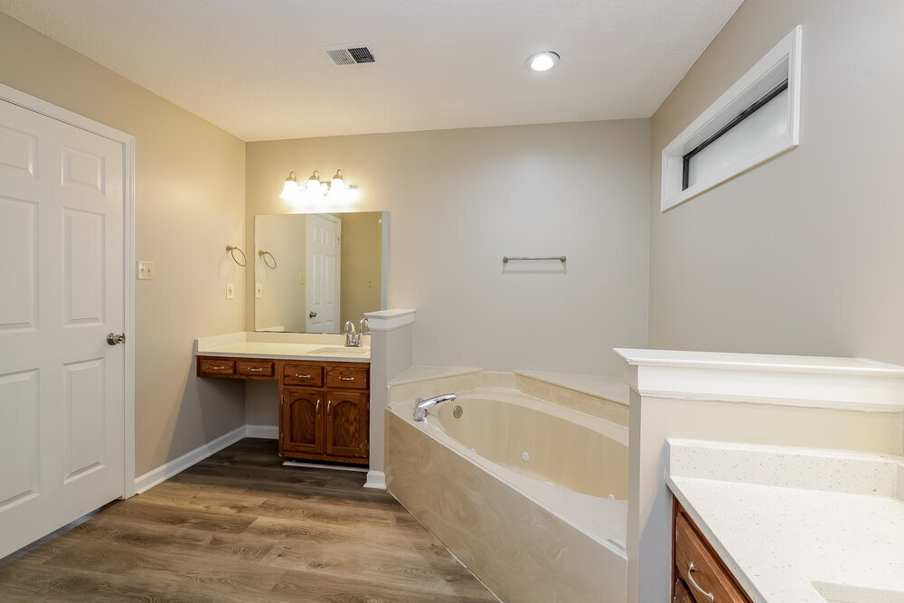 Building Photo - 488 Mysen Dr