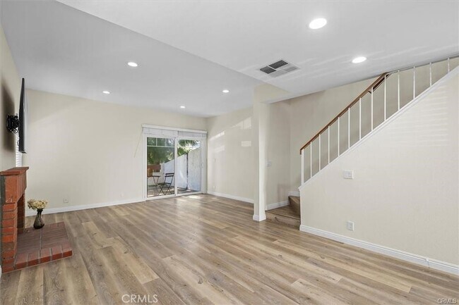 Building Photo - 2740 Gramercy Ave