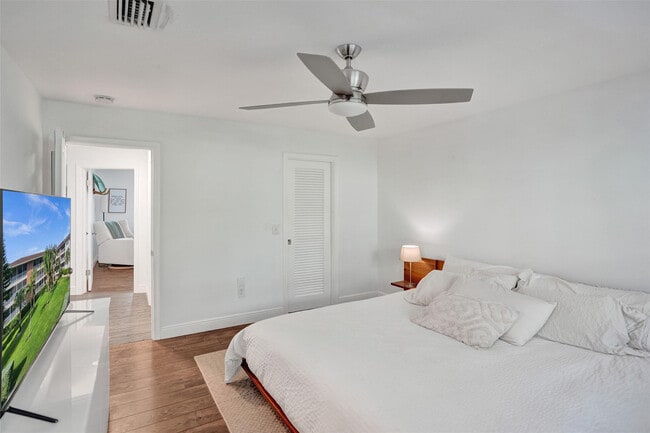 Building Photo - 2501 S Ocean Blvd