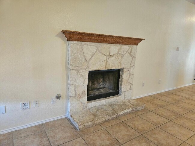 Building Photo - 17833 Floribundas Ln