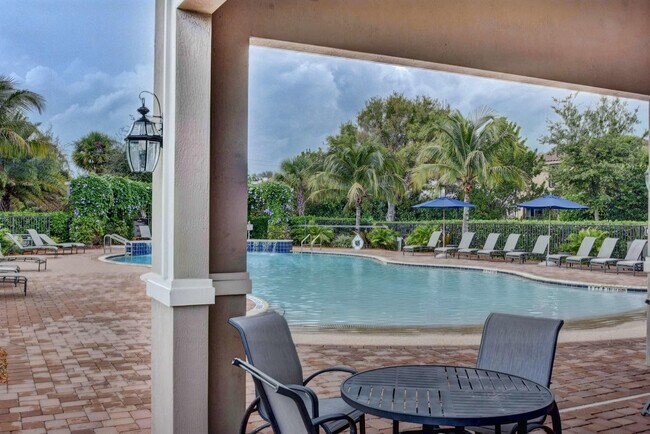 Building Photo - 8979 Gulf Run Way