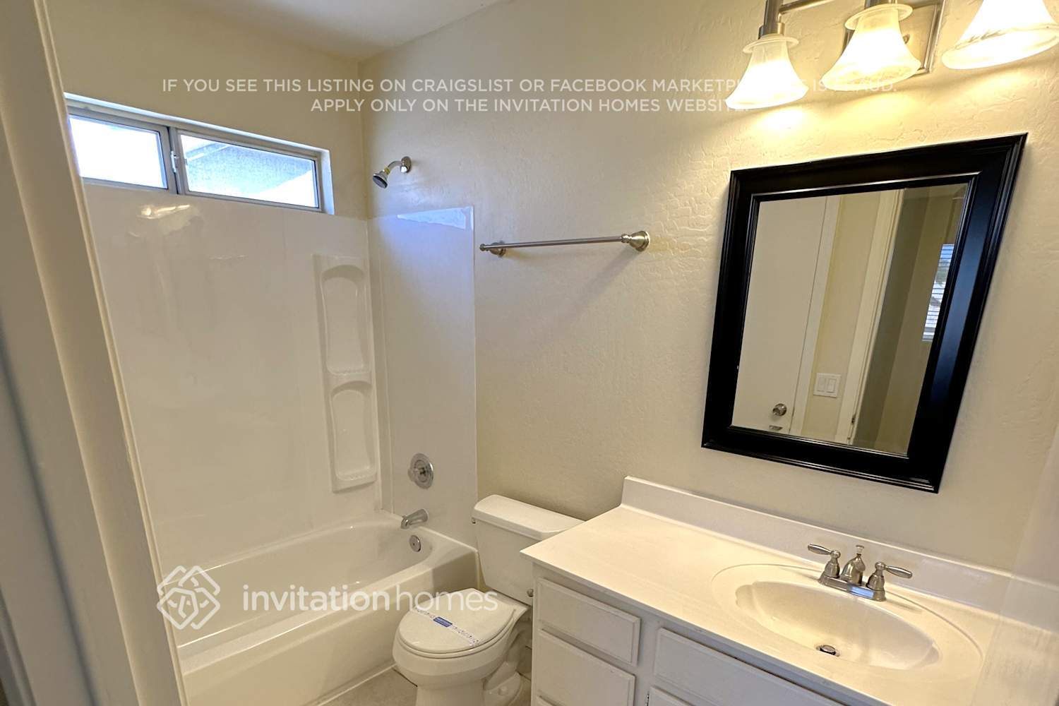 Building Photo - 18530 N 85th Ave