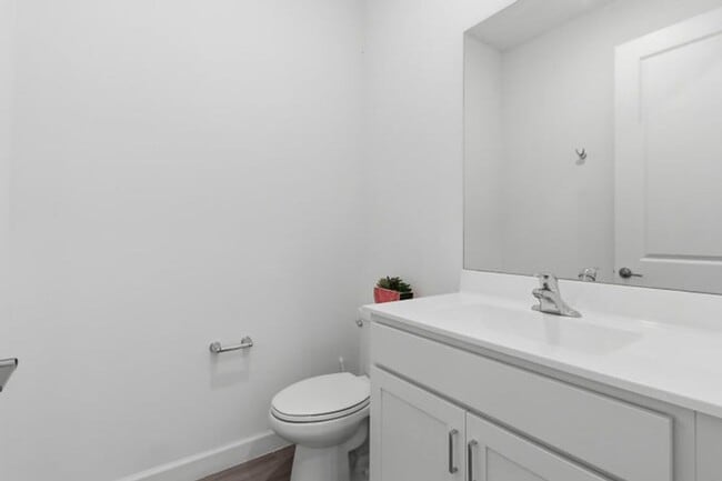 Building Photo - 4874 Navali Dr