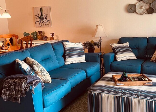 Building Photo - 9330 Clubside Cir