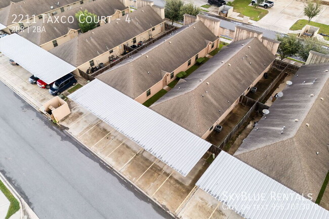 Building Photo - 2211 Taxco Ct