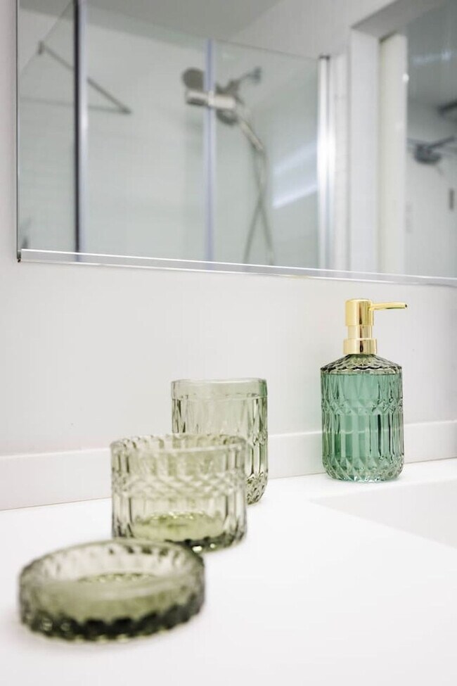 Building Photo - 12607 Larchmere Blvd