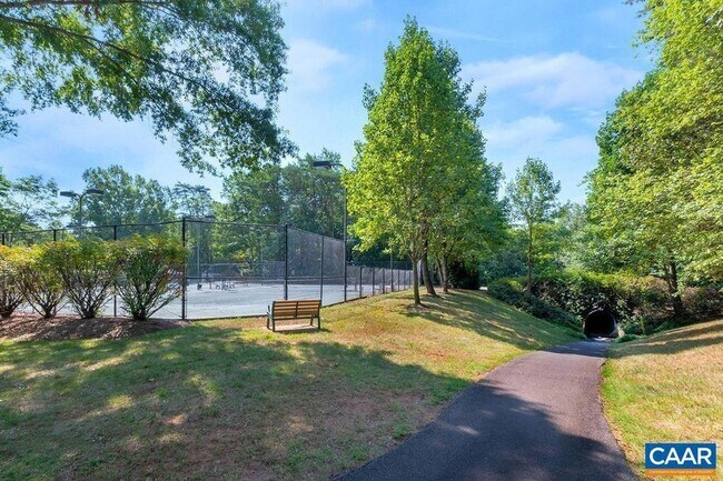 Building Photo - 2065 Tavernor Ln