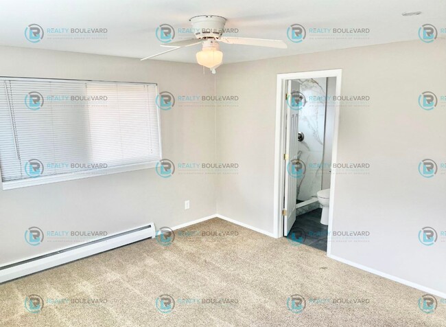 Building Photo - Perfect home in Reno with 2 car garage, ba...
