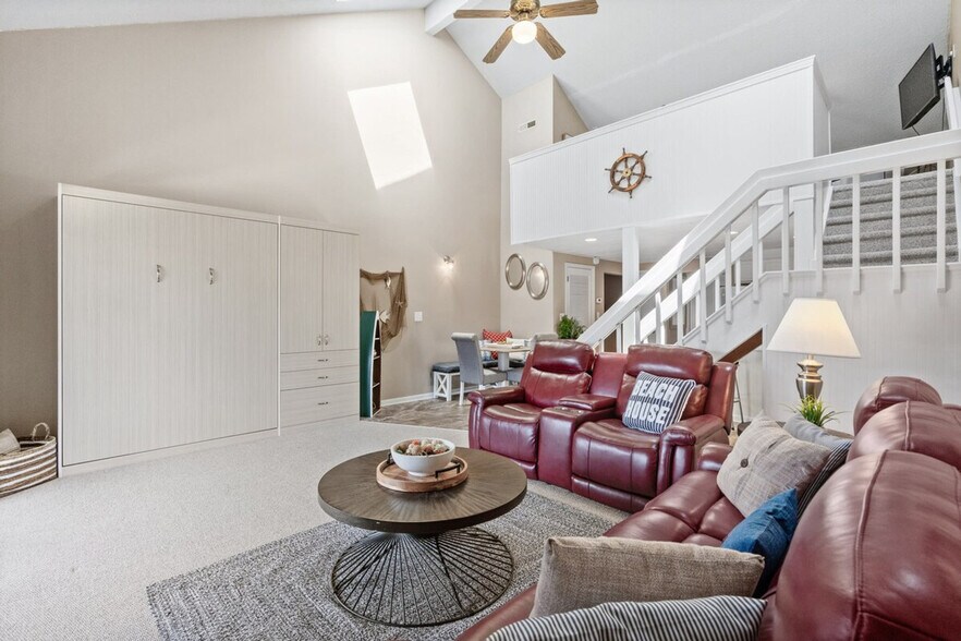 Building Photo - 27-E Colony Dr