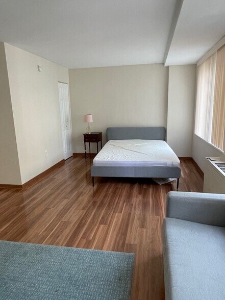 bed area w/furniture - 922 24th St NW