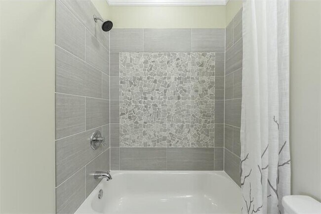 Building Photo - 342 Brownstones Cir NE