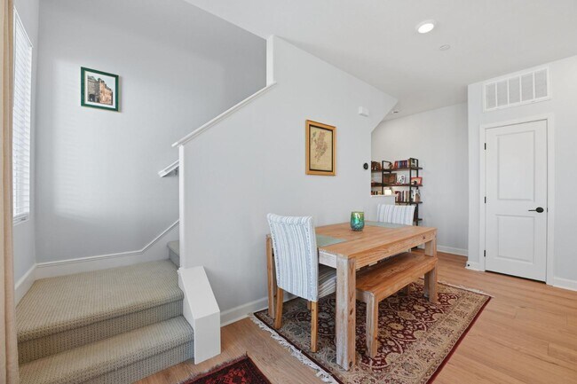 Building Photo - 2361 Acara Cir