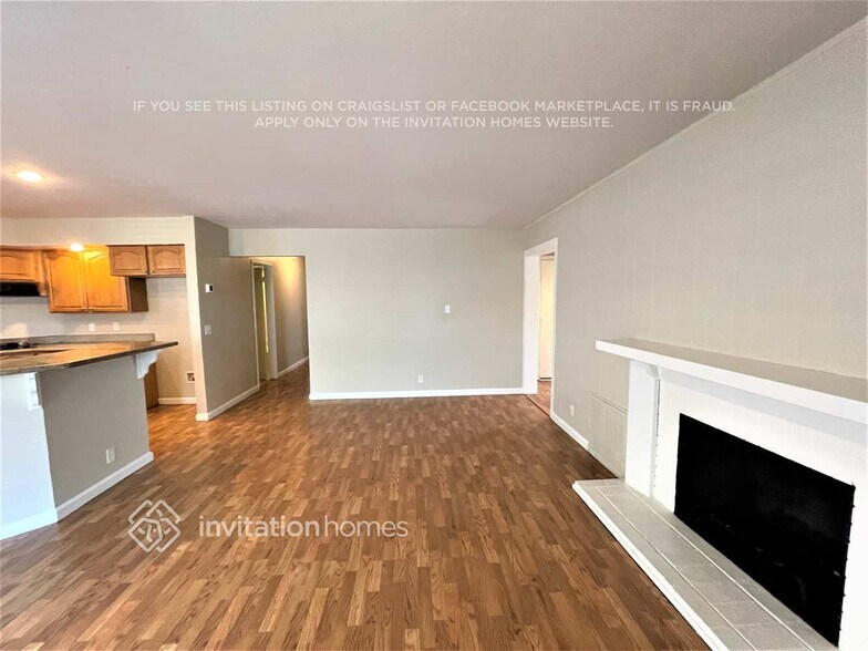 Building Photo - 868 Ashwood Ave