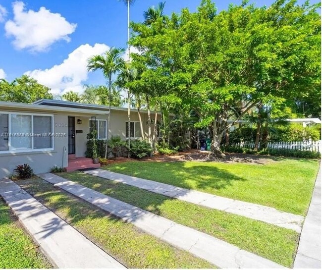 Primary Photo - 6141 SW 47th St