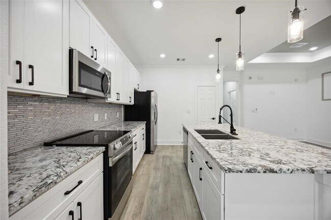 Building Photo - 7832 Booker St