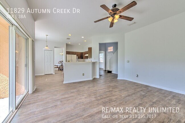 Building Photo - 11829 Autumn Creek Dr