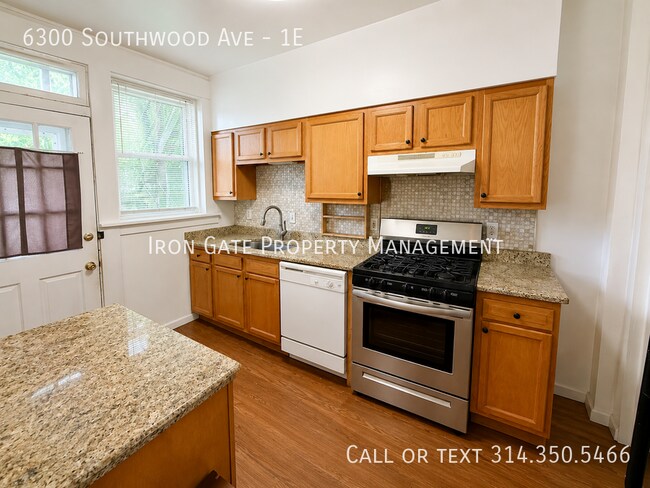 Building Photo - 6300 Southwood Ave