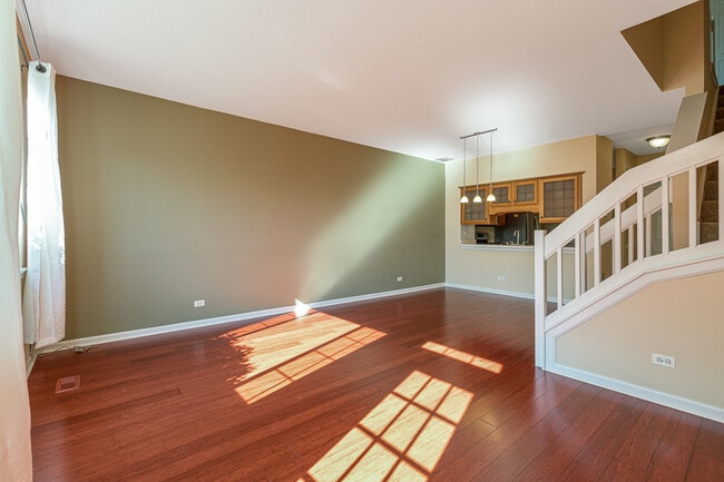 Building Photo - 3103 Anton Dr